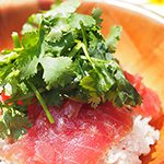 【アウトドア ハワイごはん-Taste of Hawaii-⑦】アジアンテイストなポキボウル パクチー盛り