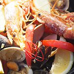 アウトドア ハワイごはん-Taste of Hawaii-⑫】魚介のうまみをたっぷり味わう　有頭エビのパエリア